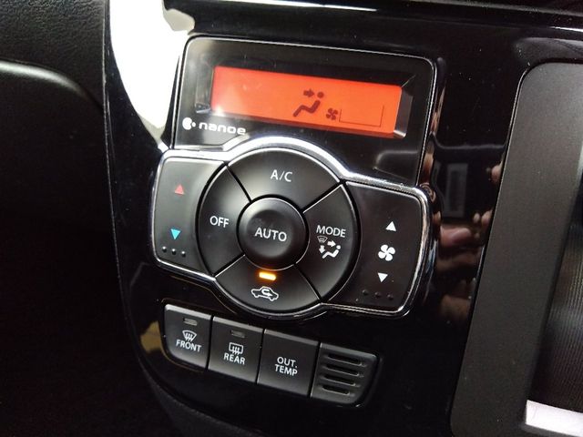 MITSUBISHI DELICA D:2 CUSTOM 2WD 2016