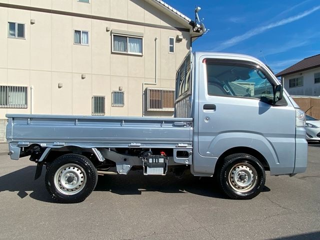 DAIHATSU HIJET truck 4WD 2019