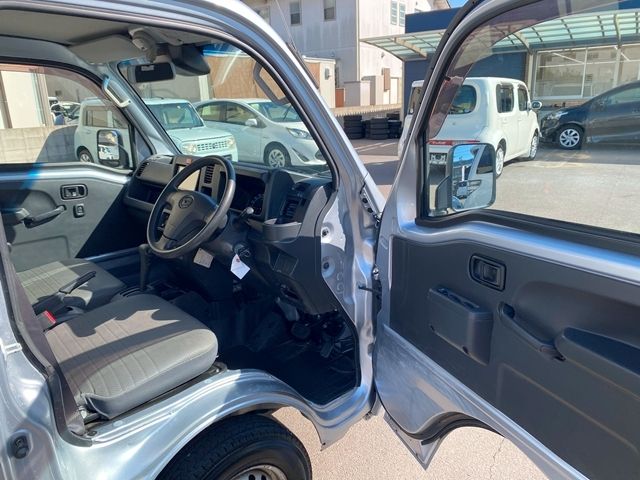 DAIHATSU HIJET truck 4WD 2019