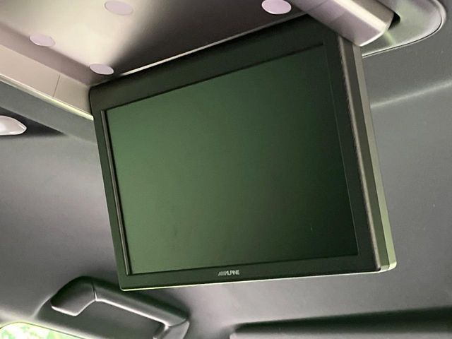 TOYOTA VELLFIRE 2017