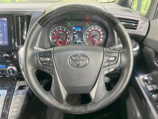 TOYOTA VELLFIRE 2020