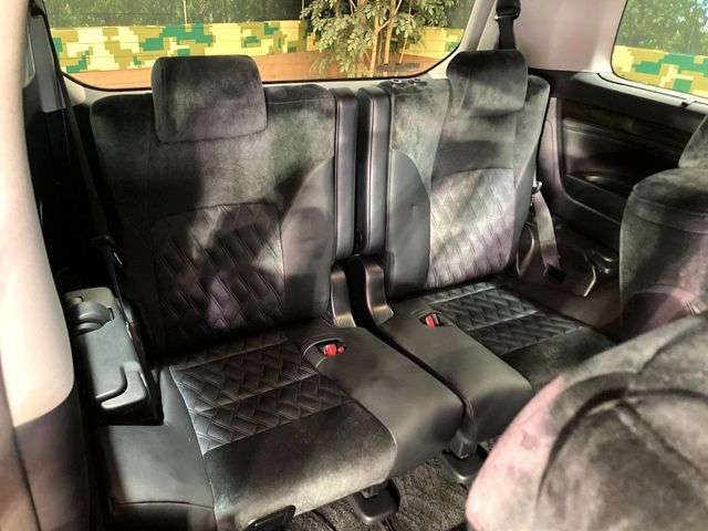 TOYOTA VELLFIRE 2016