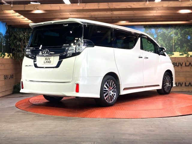 TOYOTA VELLFIRE 2016