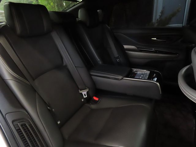 TOYOTA CROWN sedan hybrid 2025