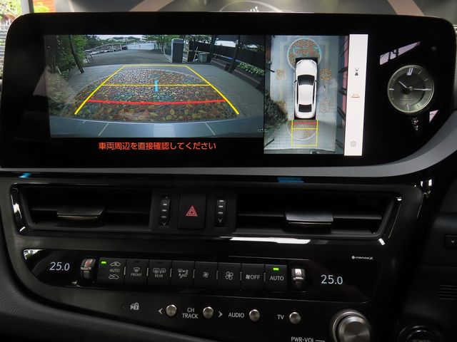 TOYOTA LEXUS ES300h 2024