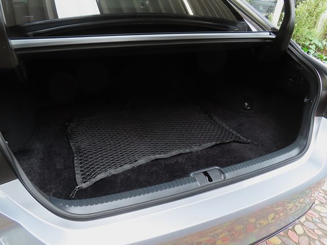 TOYOTA LEXUS ES300h 2024