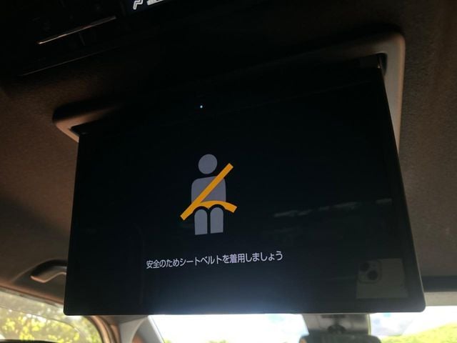 TOYOTA VOXY HYBRID 2024