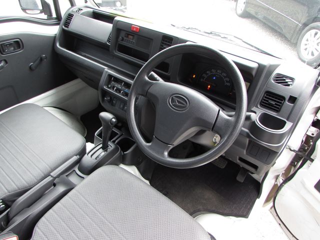 DAIHATSU HIJET truck 4WD 2019