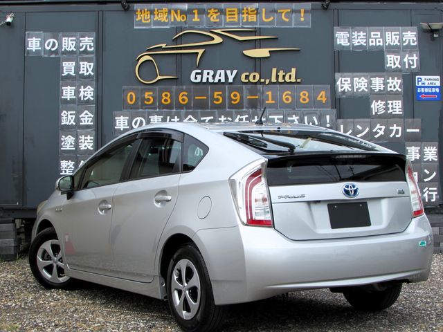 TOYOTA PRIUS 2014
