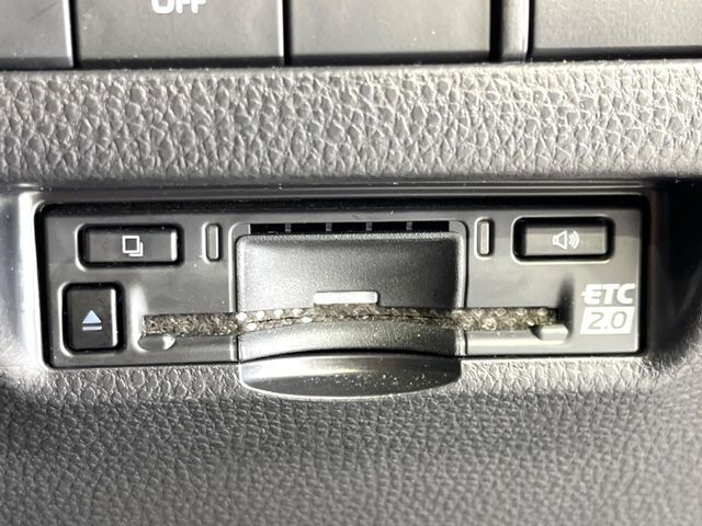 TOYOTA HARRIER 2WD 2023