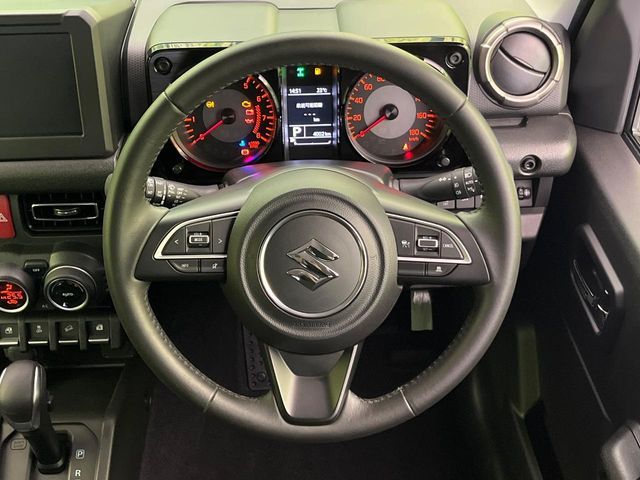 SUZUKI JIMNY NOMADE 2025