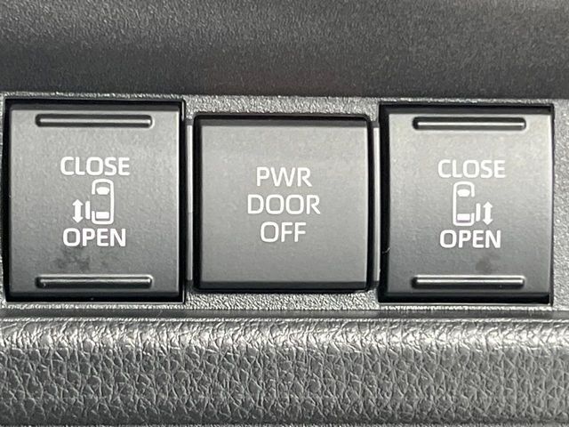 TOYOTA SIENTA HYBRID 2024