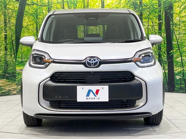 TOYOTA SIENTA HYBRID 2024