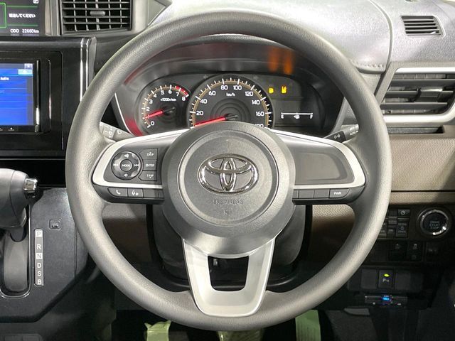 TOYOTA ROOMY 2023