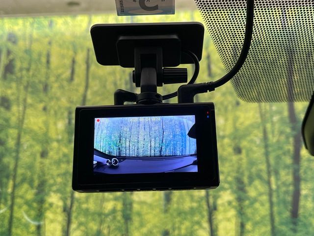 TOYOTA PRIUS PHV 2023