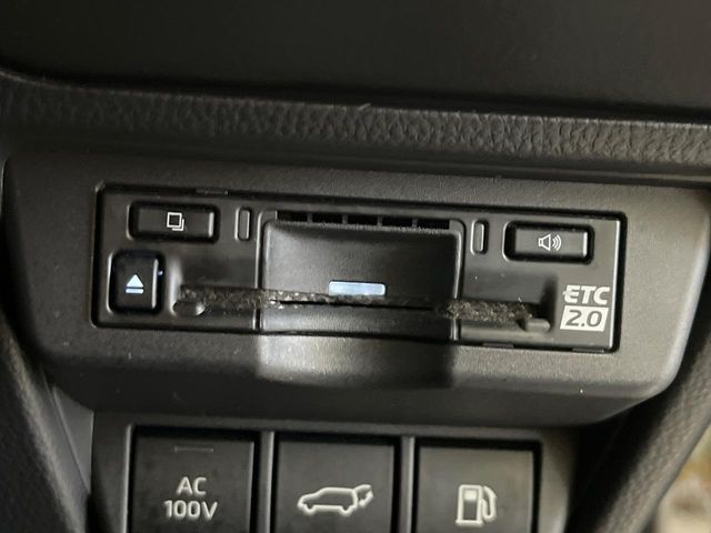 TOYOTA PRIUS PHV 2023