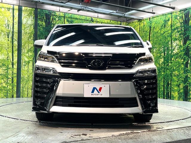 TOYOTA VELLFIRE 2020