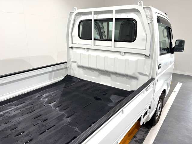 SUZUKI CARRY truck 4WD 2018