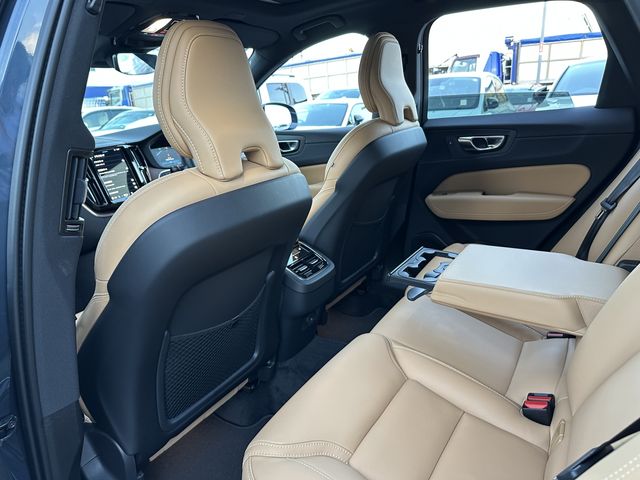 VOLVO VOLVO XC60 2025