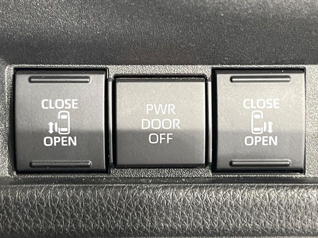 TOYOTA SIENTA HYBRID 2024