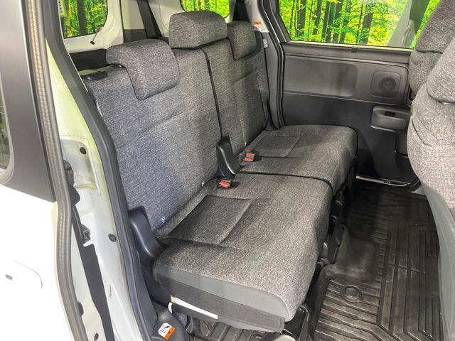 TOYOTA SIENTA HYBRID 2024