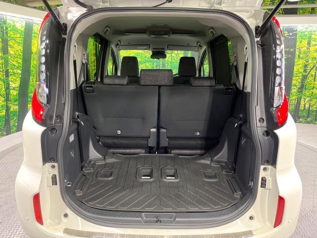 TOYOTA SIENTA HYBRID 2024