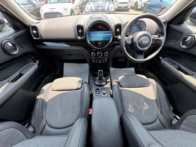 BMW MINI COOPER D CROSSOVER 2022