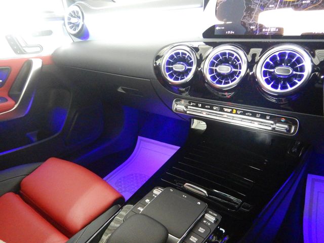 MERCEDES BENZ MERCEDES BENZ A class sedan 2023