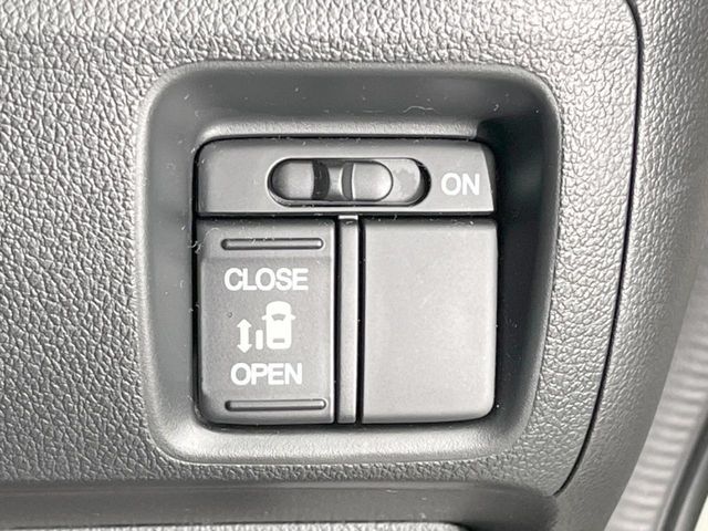 HONDA N BOX CUSTOM 2016