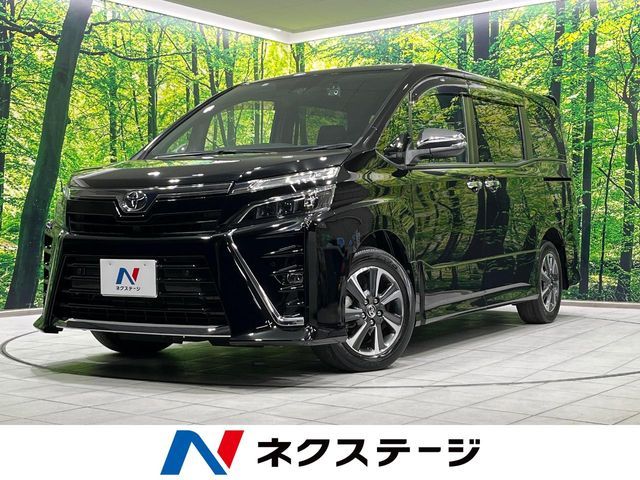TOYOTA VOXY 2020