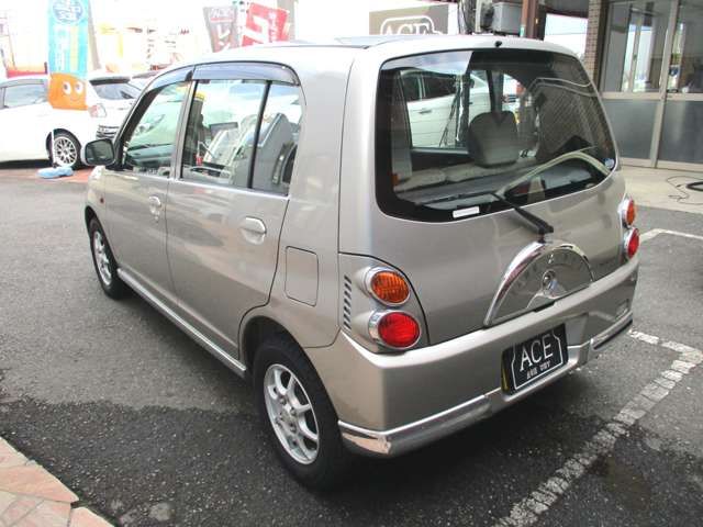 MITSUBISHI MINICA 2002