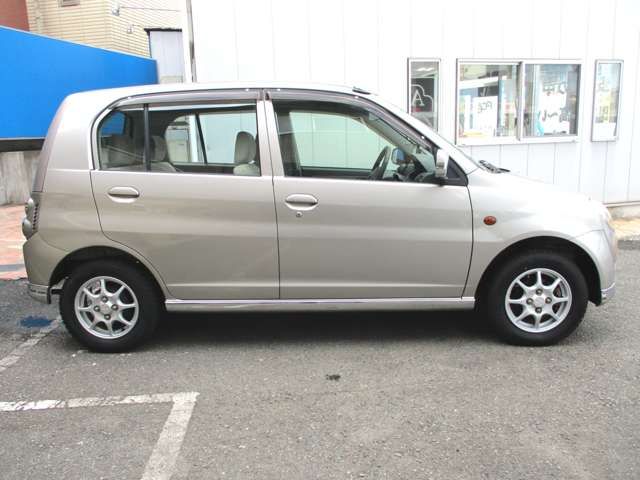 MITSUBISHI MINICA 2002