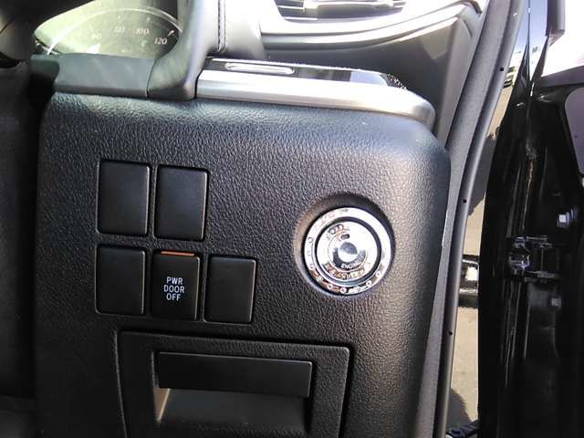 TOYOTA VELLFIRE 2016