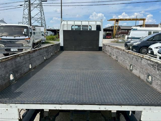 MITSUBISHI CANTER 2016