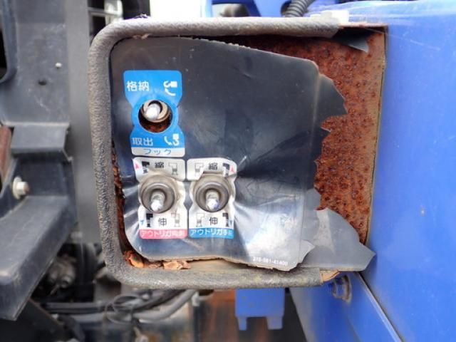 NISSAN DIESEL CONDOR 2012