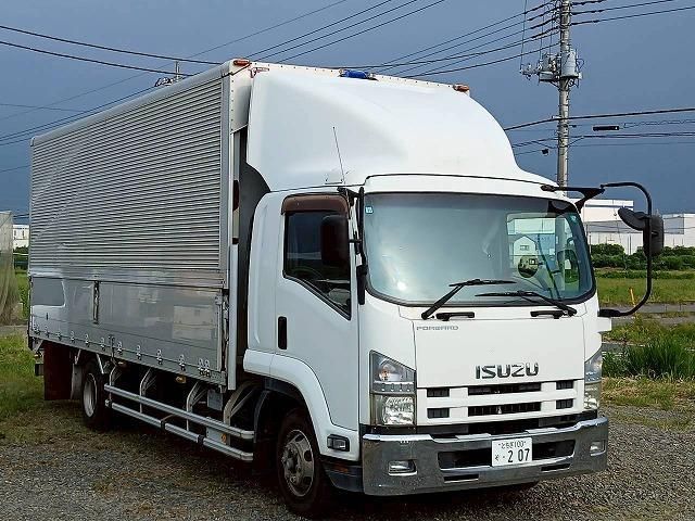 ISUZU FORWARD 2012