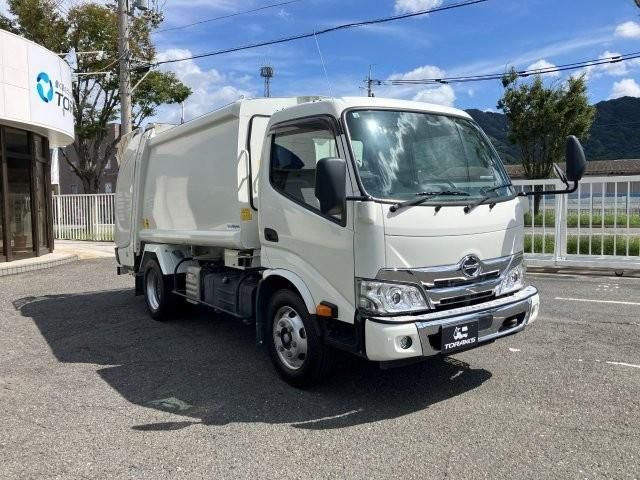 HINO DUTRO 2020