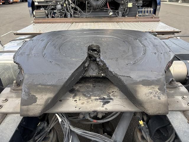 NISSAN DIESEL Quon 2019