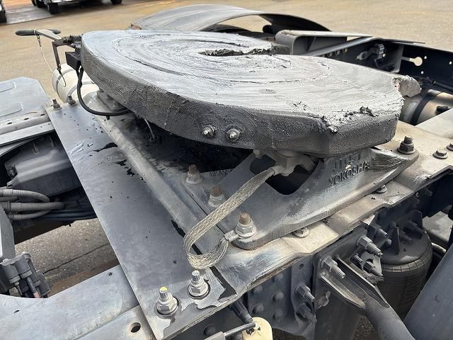 NISSAN DIESEL Quon 2019