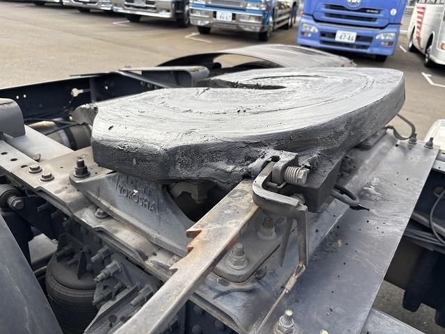 NISSAN DIESEL Quon 2019