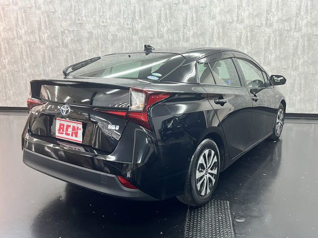 TOYOTA PRIUS 2020