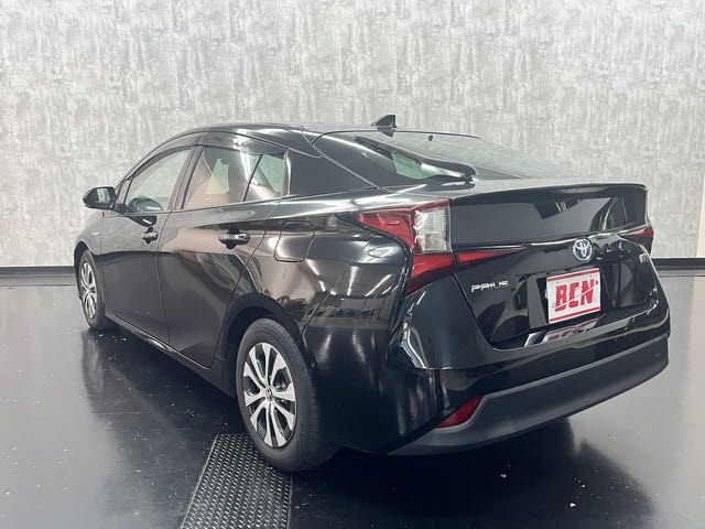 TOYOTA PRIUS 2020