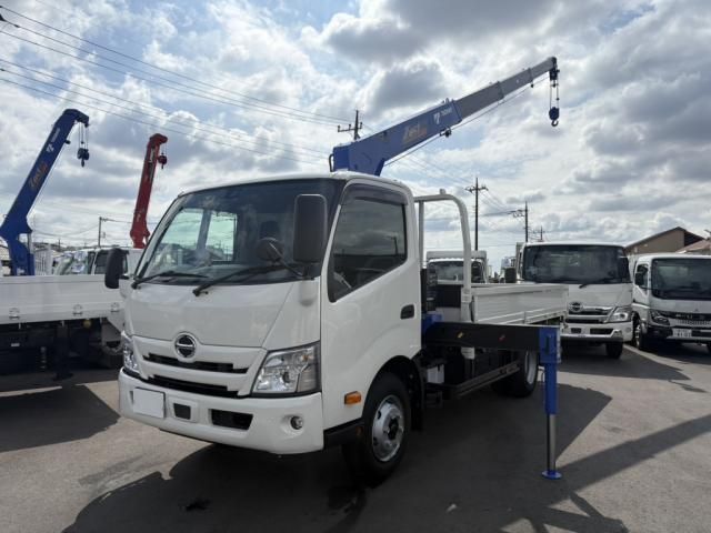 HINO DUTRO 2024