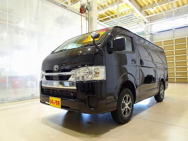 TOYOTA HIACE van 4WD 2025
