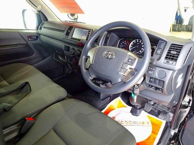 TOYOTA HIACE van 4WD 2025