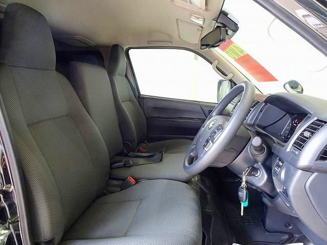 TOYOTA HIACE van 4WD 2025