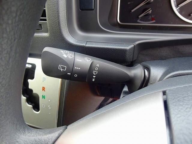 TOYOTA HIACE van 4WD 2025