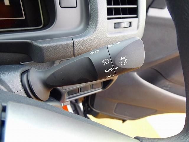 TOYOTA HIACE van 4WD 2025