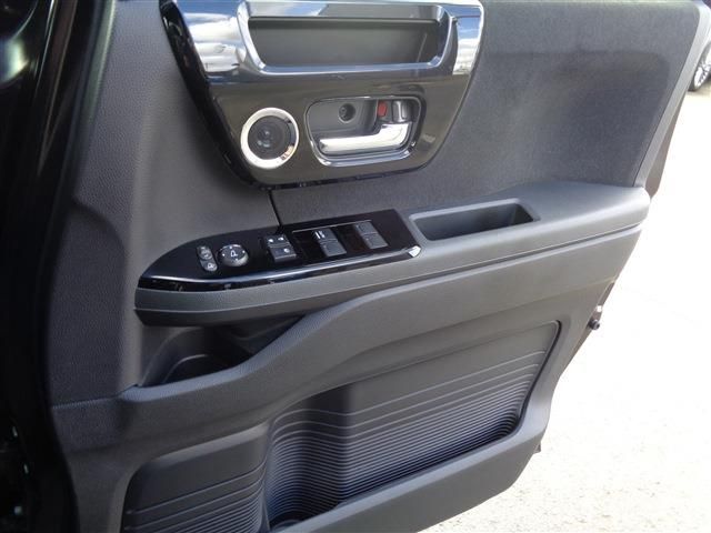 HONDA N BOX CUSTOM 4WD 2021