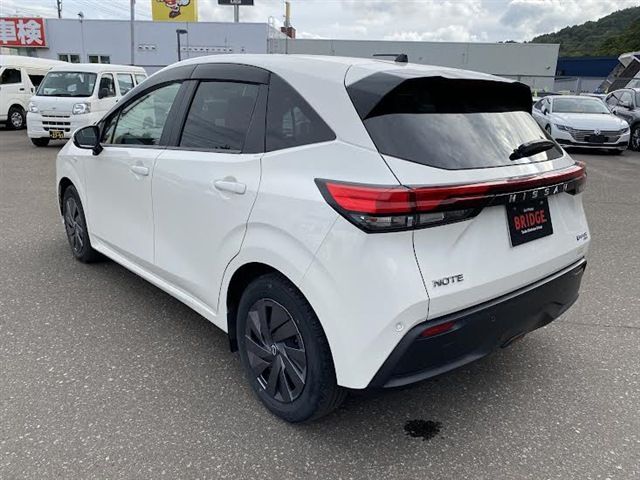 NISSAN NOTE 4WD 2022